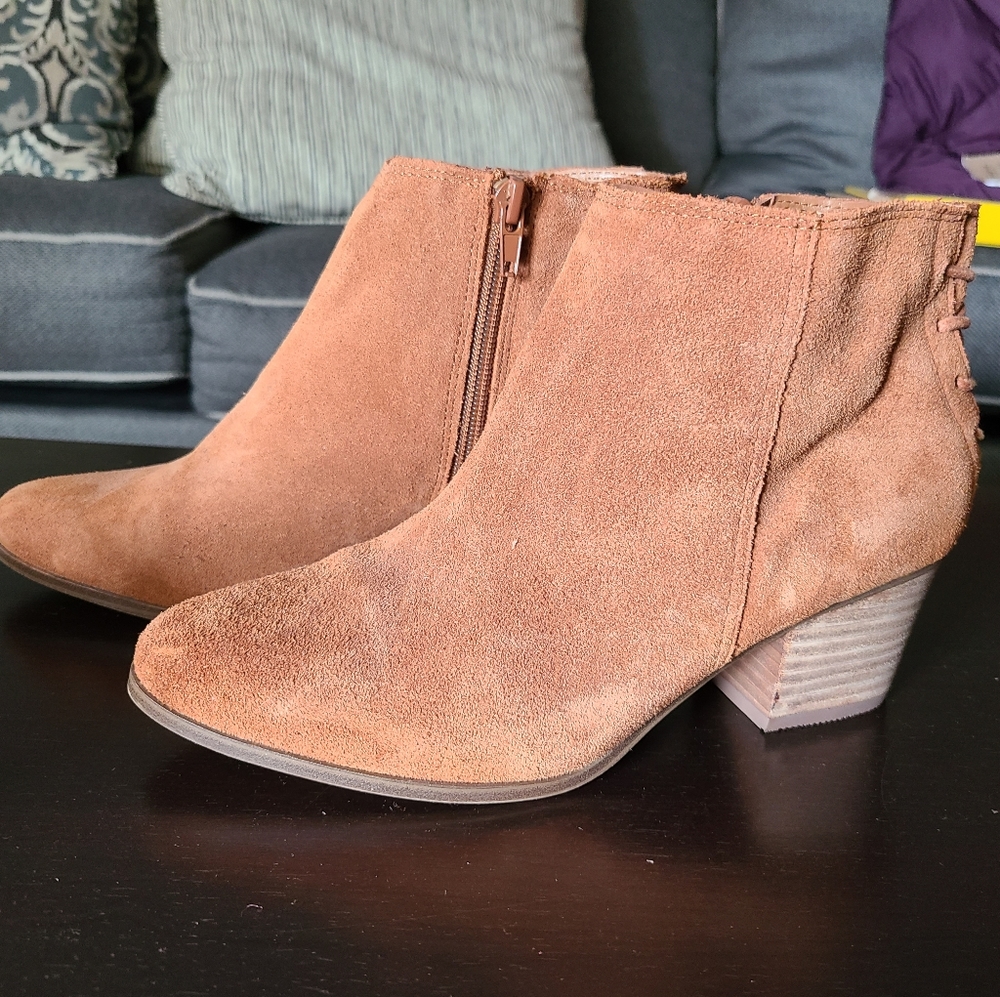Ankle booties